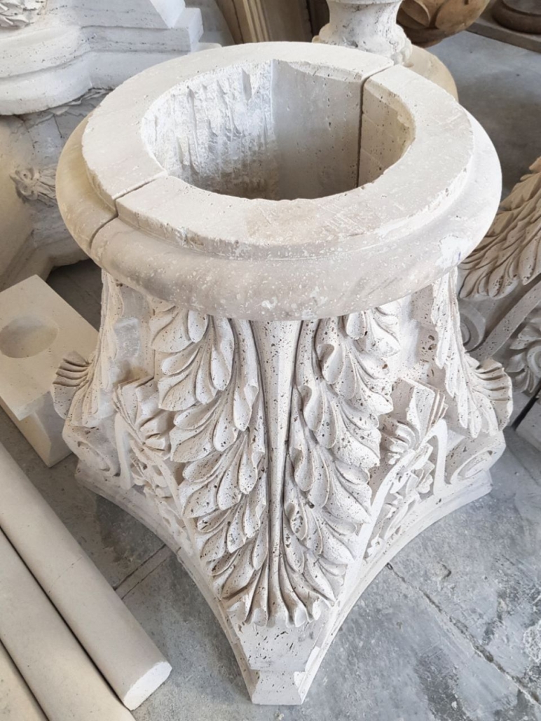 سرستون سنگی